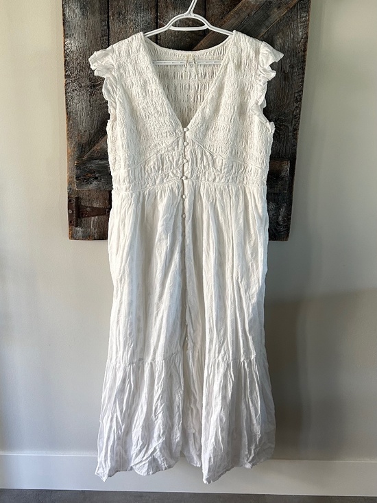 Anthropologie Dresses & Skirts - Women's Anthropologie White Flowy Sleeveless Dress